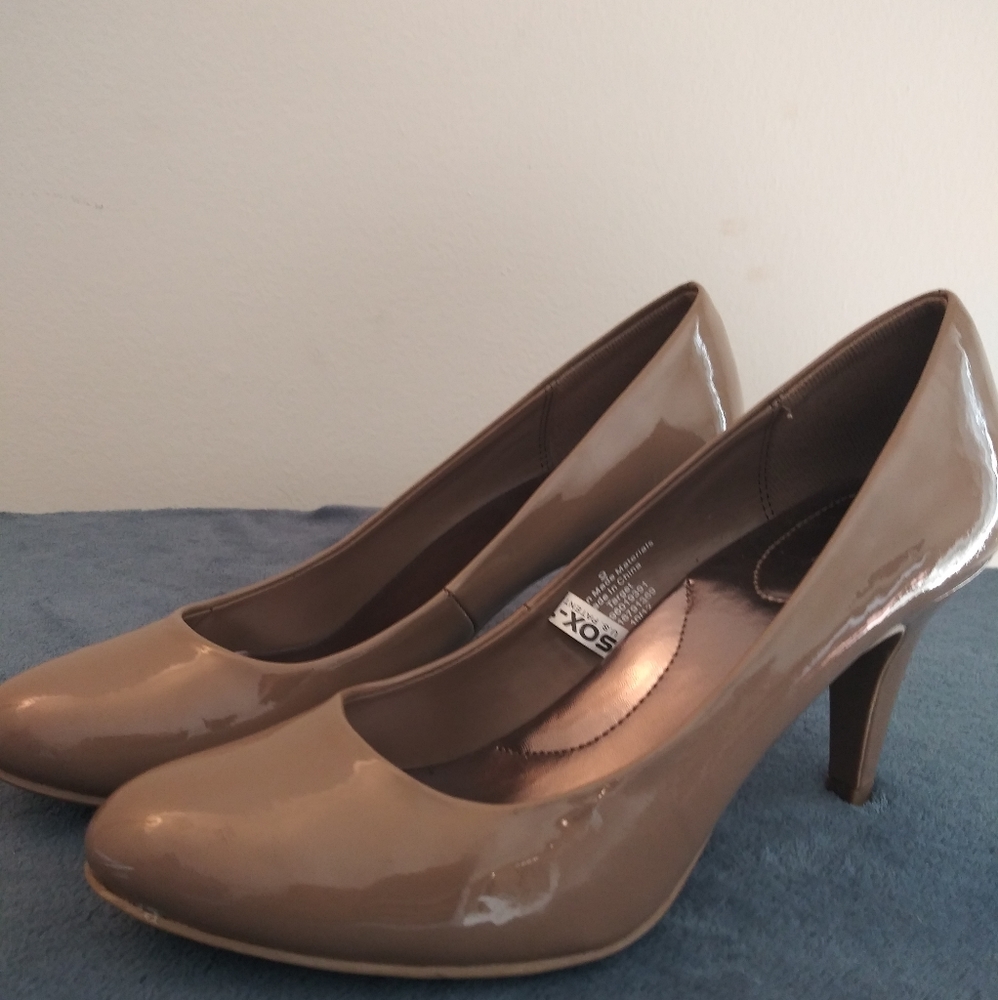 Merona beige heels